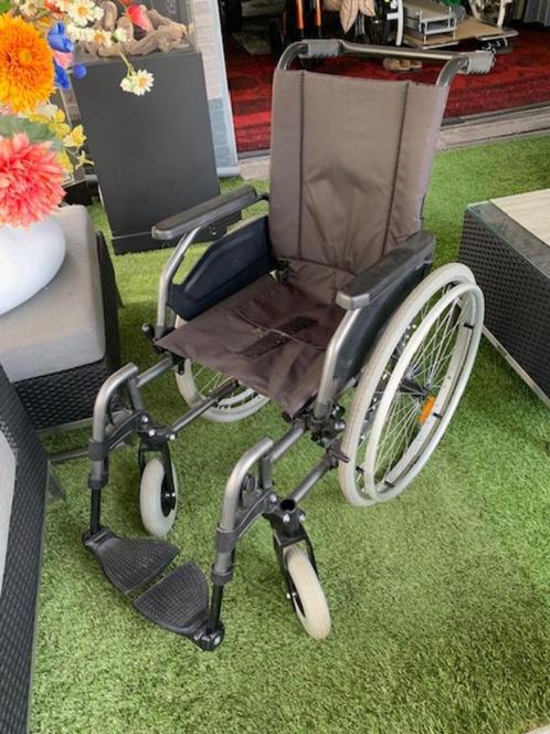 top rolstoel otto bock 40 cm zie ook mijn andere zoekertjes, Diversen, Rolstoelen, Zo goed als nieuw, Handbewogen rolstoel, Inklapbaar