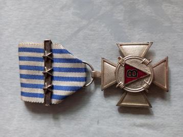 Kruis van de politiek gevangene 1940 1945 beschikbaar voor biedingen