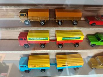 3 camions Mercedes MATCHBOX + remorque SUPERFAST