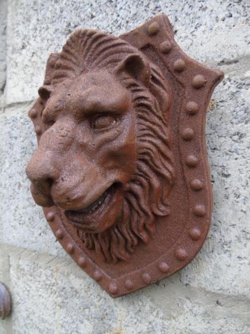 standbeeld van een fronton van een leeuwenkop, waterstraal, Tuin en Terras, Waterpartijen en Fonteinen, Nieuw, Overige typen, Gietijzer