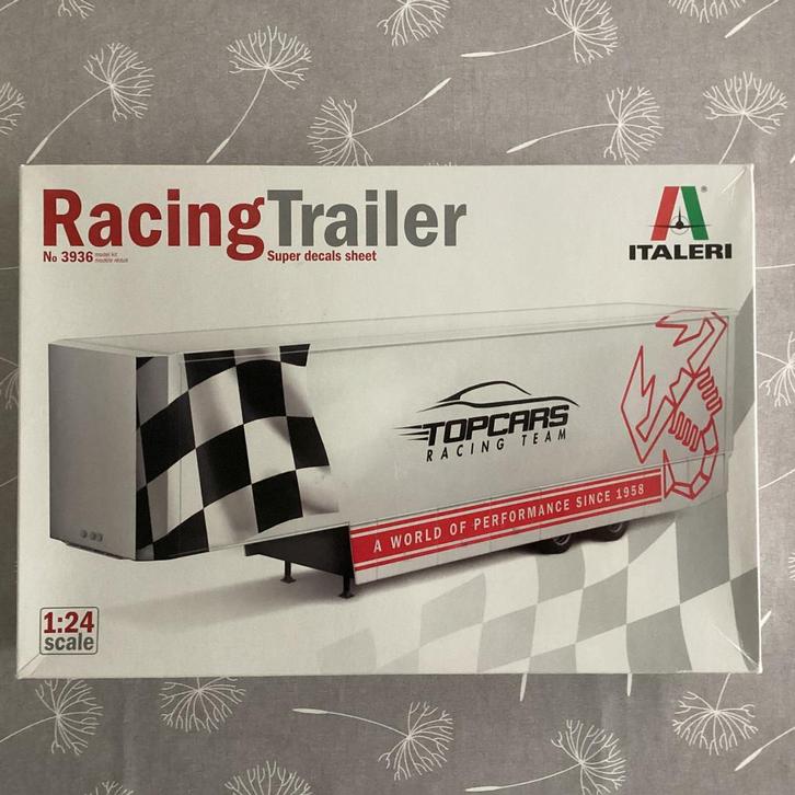 Italeri Racing Trailer, Hobby en Vrije tijd, Modelbouw | Auto's en Voertuigen, Zo goed als nieuw, Italeri, Verzenden