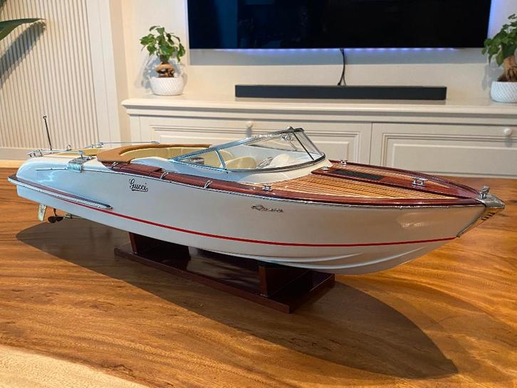 Riva Aquariva Gucci 1:12 70 CM handgemaakt echt hout, Hobby en Vrije tijd, Modelbouw | Boten en Schepen, Nieuw, Groter dan 1:32