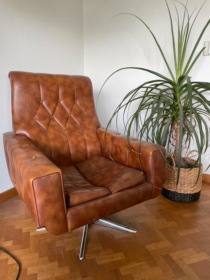 Vintage zetel bruin leder, Huis en Inrichting, Fauteuils, Gebruikt, Leer, 75 tot 100 cm, 75 tot 100 cm, Ophalen