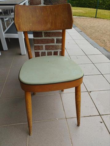 2x stoel  beschikbaar voor biedingen