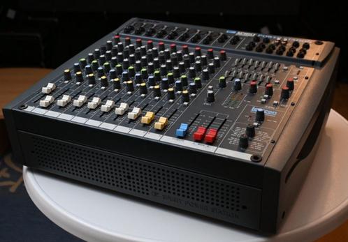 Soundcraft Spirit 600 Powerstation  2 x 300 W, Muziek en Instrumenten, Mengpanelen, Gebruikt, 10 tot 20 kanalen, Microfooningang