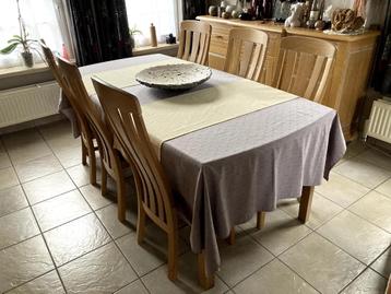 tafel licht eiken (white wash) met 6 stoelen