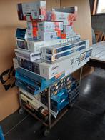 Bevestigingsatributen flatscreens en boxen, Audio, Tv en Foto, Overige Audio, Tv en Foto, Ophalen, Zo goed als nieuw