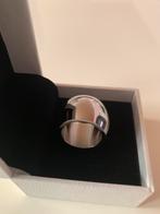 Magnifique anneau en métal, Handtassen en Accessoires, Ringen, Nieuw, Dame, IJzer of Staal, Zilver