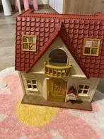 Sylvanian familie huis plus gezin 4 poppetjes, Kinderen en Baby's, Ophalen, Zo goed als nieuw, Poppenhuis