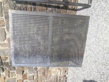 barriere ext acier 154/115X2 (a finir) beschikbaar voor biedingen