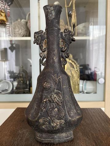 Japanse 18e-eeuwse bronzen vaas 'Kansei Mark' - Artifacts Wo beschikbaar voor biedingen