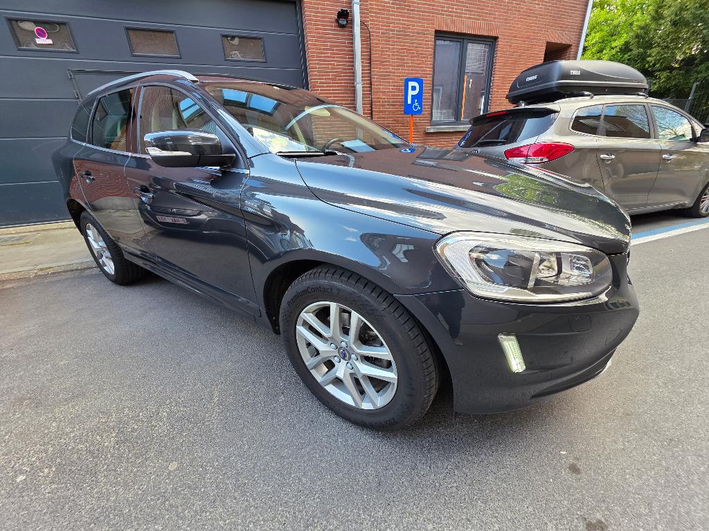 volvo xc60  2000 cc 110 kw boite auto, Cuir, Argent ou Gris, Achat, Entreprise