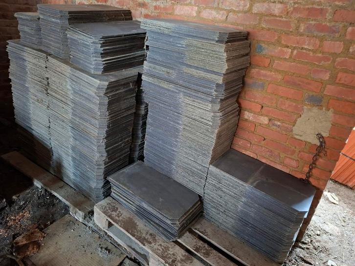 Leien zwart, Doe-het-zelf en Bouw, Dakpannen en Dakbedekking, Zwart, Ophalen