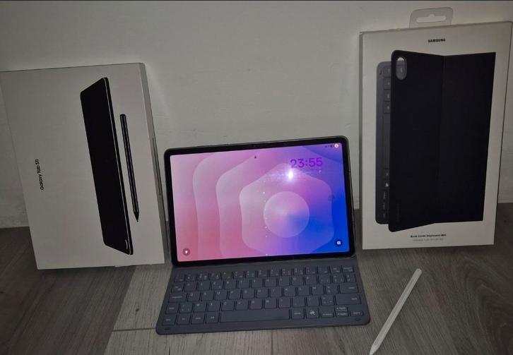 Samsung Galaxy Tab S11 (128 Go) + étui clavier et accessoire, Informatique & Logiciels, Android Tablettes, Comme neuf, Wi-Fi, 11 pouces