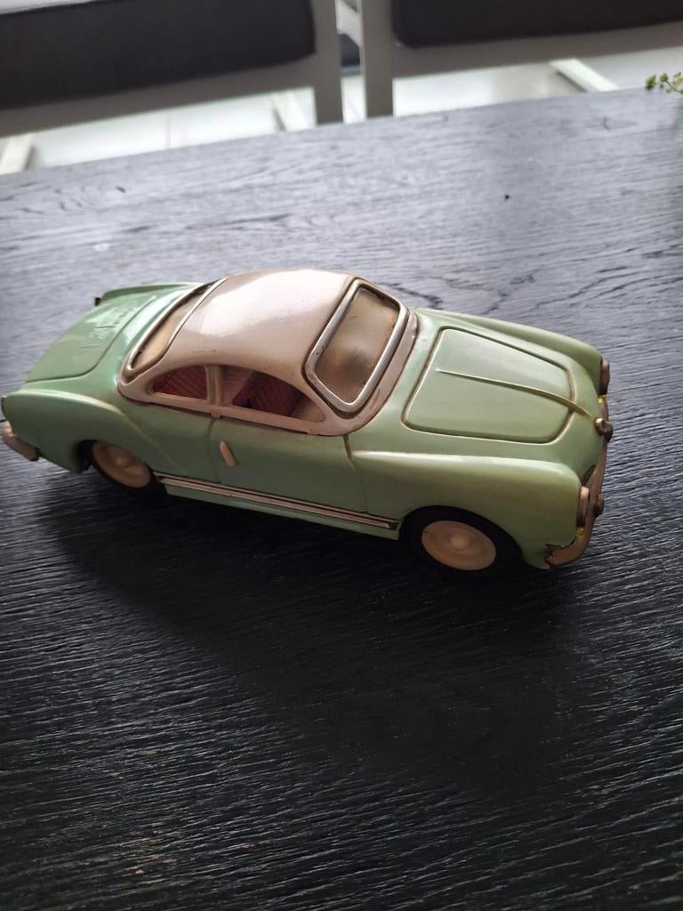 Volkswagen Karmann Ghia Coupé en métal, Hobby & Loisirs créatifs, Voitures miniatures | 1:18, Enlèvement ou Envoi