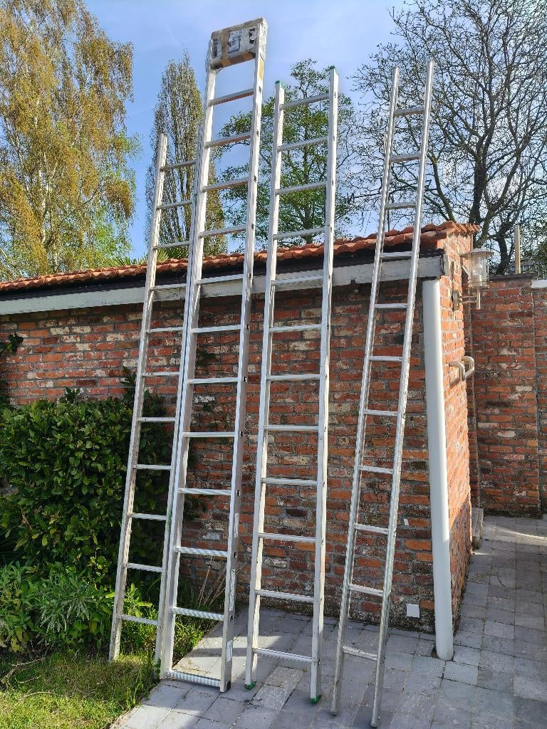 Échelles debout aluminium échelle fosse suspendue de montage, Enlèvement, Comme neuf, Échelle, 2 à 4 mètres