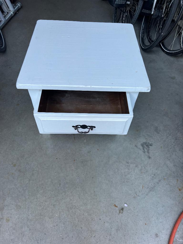 Massief houten tafel met lade, Huis en Inrichting, Ophalen, Gebruikt, 50 tot 100 cm, 50 tot 75 cm