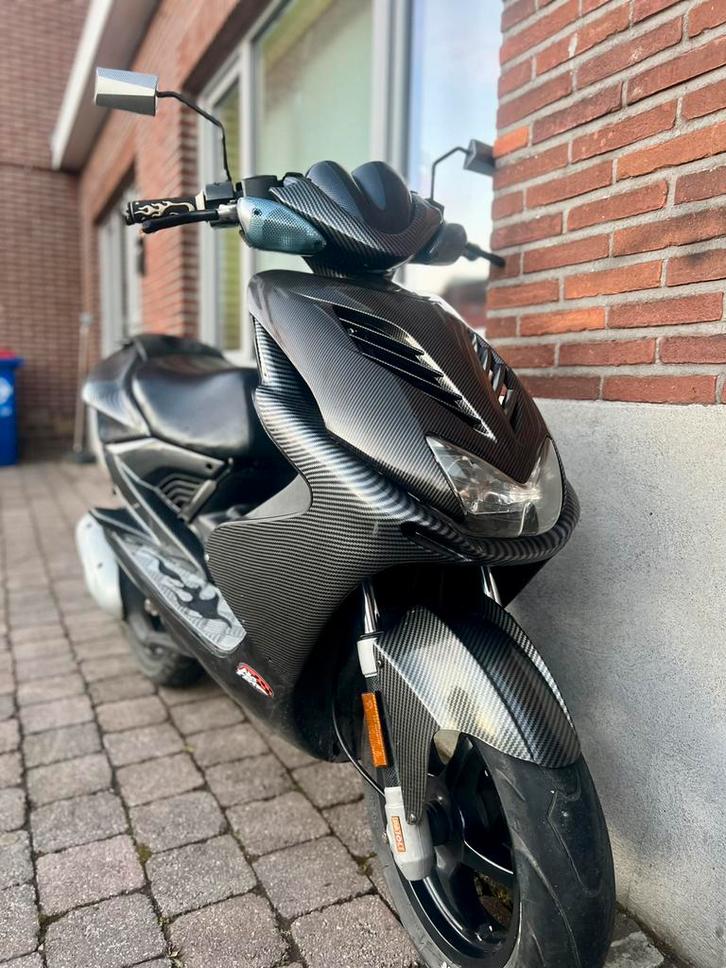 Yamaha Aerox Klasse A 2-Takt Watergekoeld start niet, Vélos & Vélomoteurs, Scooters | Yamaha, Aerox, Classe A (25 km/h), Essence