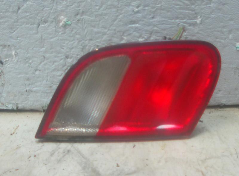 ACHTERLICHT LINKS ACHTERKLEP CLK (C208) (208-820-05-64), Gebruikt, Mercedes-Benz, Rixbecker Straße 75
59552  Lippstadt, DE, Info@forvia.com