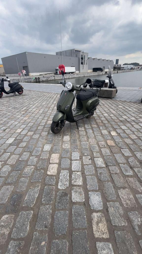 GTS Toscana Exclusive – Olive Green, Fietsen en Brommers, Snorfietsen en Snorscooters, Gebruikt, Overige merken, Benzine, Ophalen