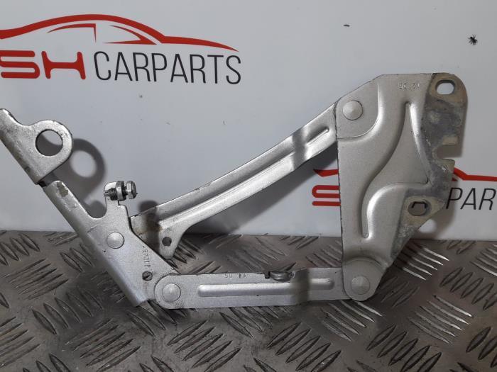 Motorkap Scharnier van een Volkswagen Golf Plus, Auto-onderdelen, Overige Auto-onderdelen, Volkswagen, Gebruikt, 3 maanden garantie