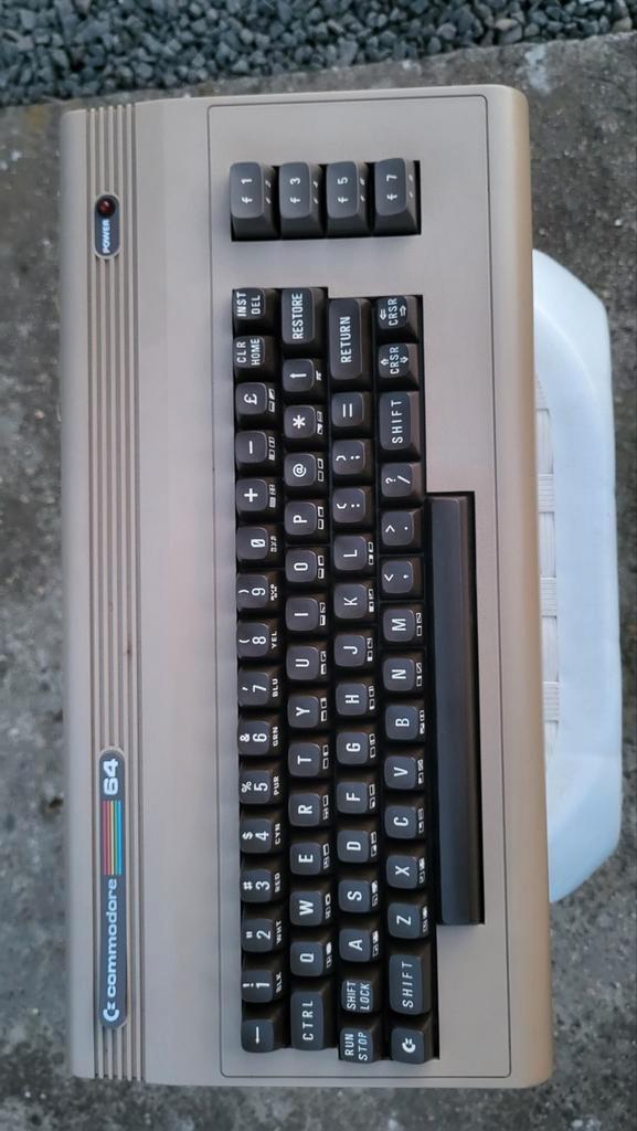 Commodore 64 spelcomputer met heel veel extra's, Computers en Software, Vintage Computers, Ophalen of Verzenden