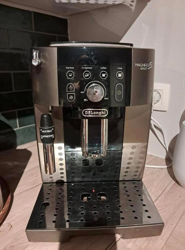 Delonghi magnifica S, Elektronische apparatuur, Koffiezetapparaten, Ophalen