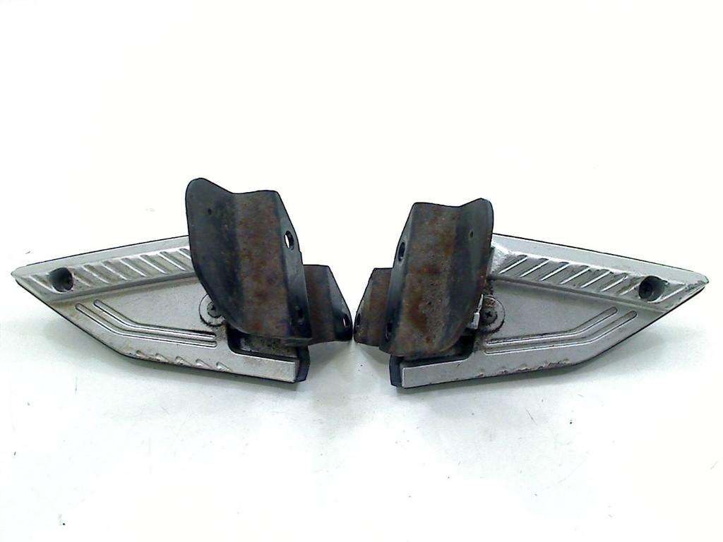 REPOSE-PIEDS SET Sym Symphony ST 50 4T 2021-2024 (E5), Vélos & Vélomoteurs, Pièces de cyclomoteur | Général, P.J. Troelstraweg 8 8
3144 CX  MAASSLUIS, NL