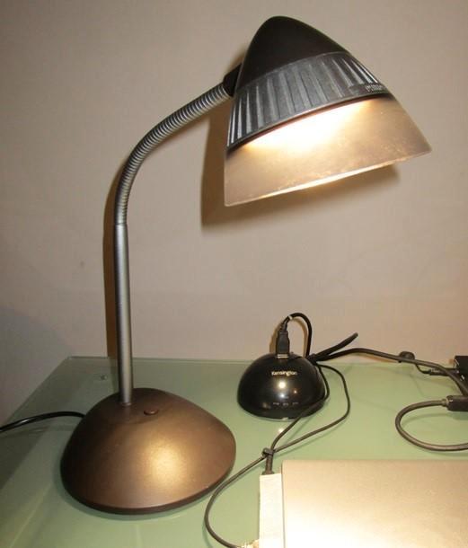 Philips LED-bureaulamp - ALS NIEUW ! - OPRUIM, Huis en Inrichting, Lampen | Tafellampen, Zo goed als nieuw, Minder dan 50 cm, Kunststof