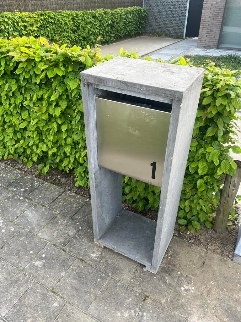 Arduin brievenbus, Tuin en Terras, Ophalen, Gebruikt, Hardsteen, Staande brievenbus