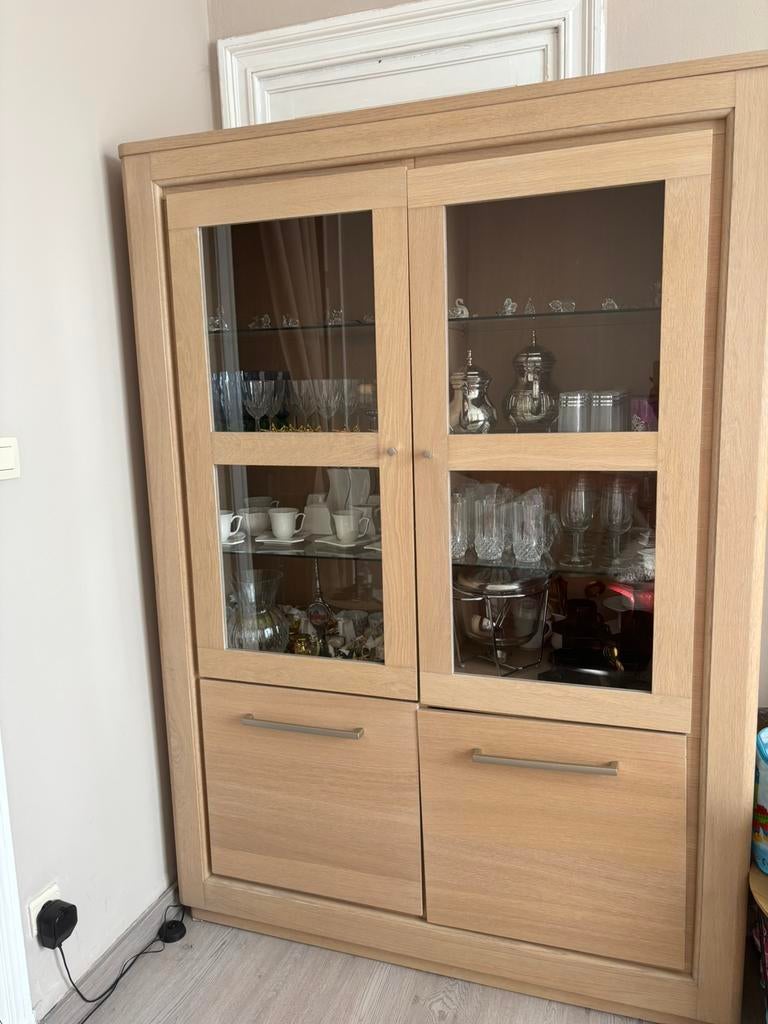 Vitrine, Enlèvement, Comme neuf