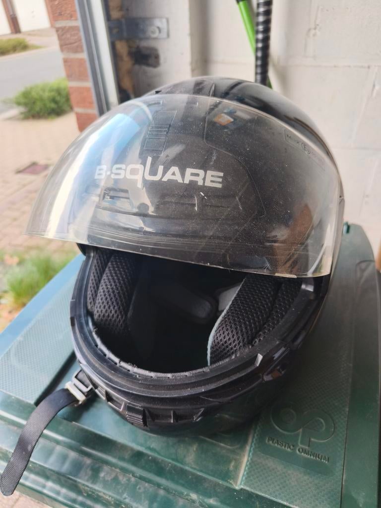 Helmen twee stuks, Vélos & Vélomoteurs, Casques de cyclomoteur, Enlèvement, Small