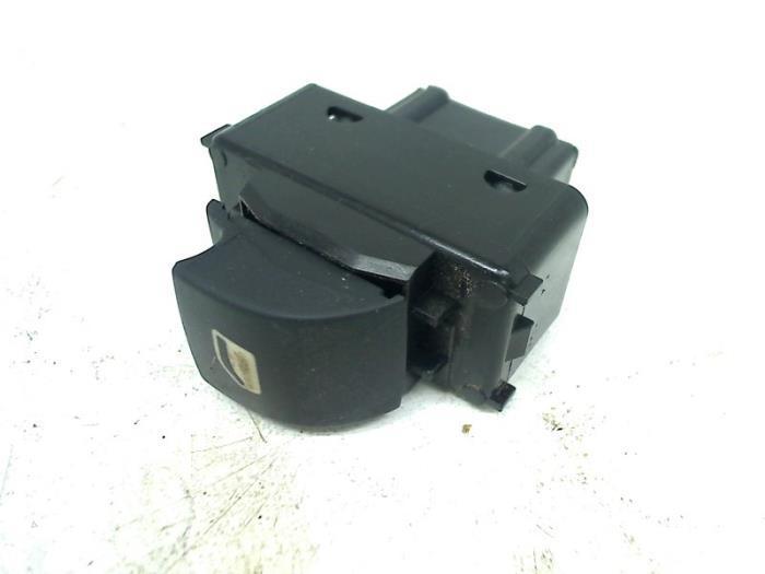 Elektrisch Raam Schakelaar van een Citroen Berlingo, Auto-onderdelen, Dashboard en Schakelaars, Citroën, Gebruikt, 3 maanden garantie