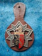 Cintre de poitrine, Collections, Enlèvement ou Envoi