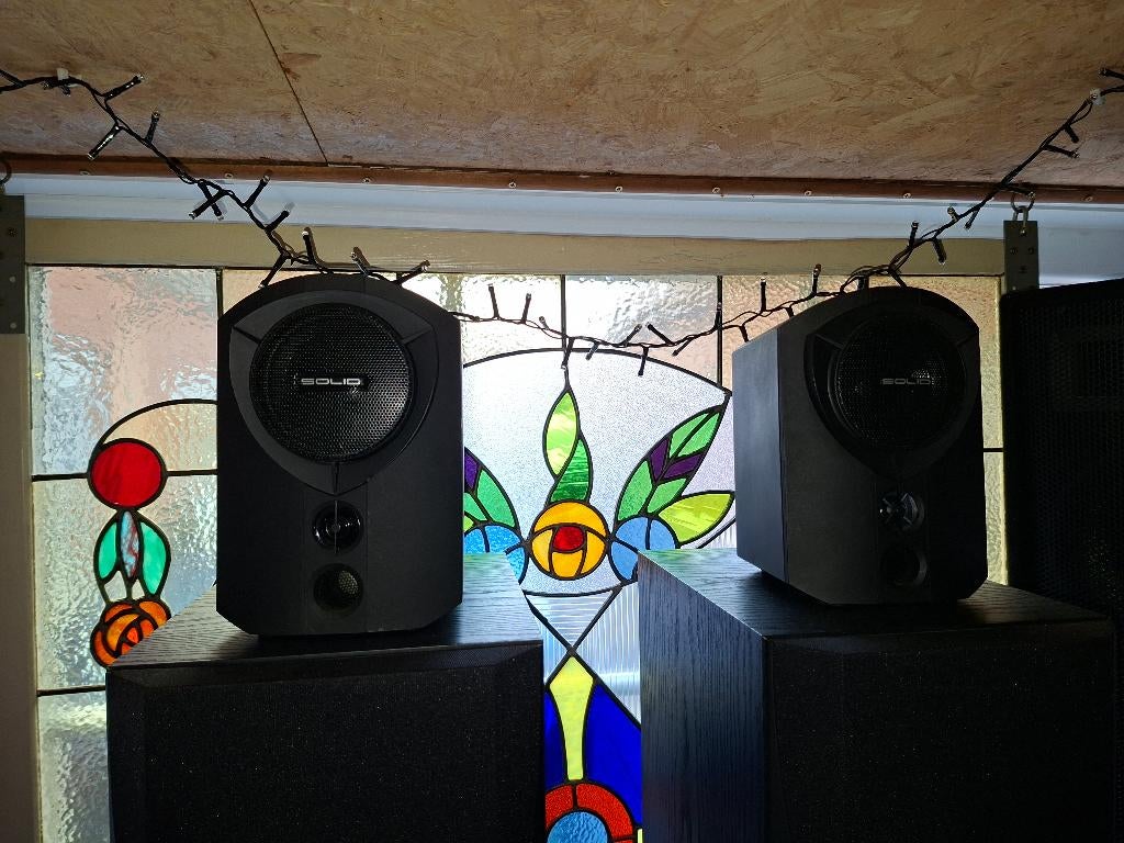 2 solid speakers, Audio, Tv en Foto, Luidsprekerboxen, Ophalen