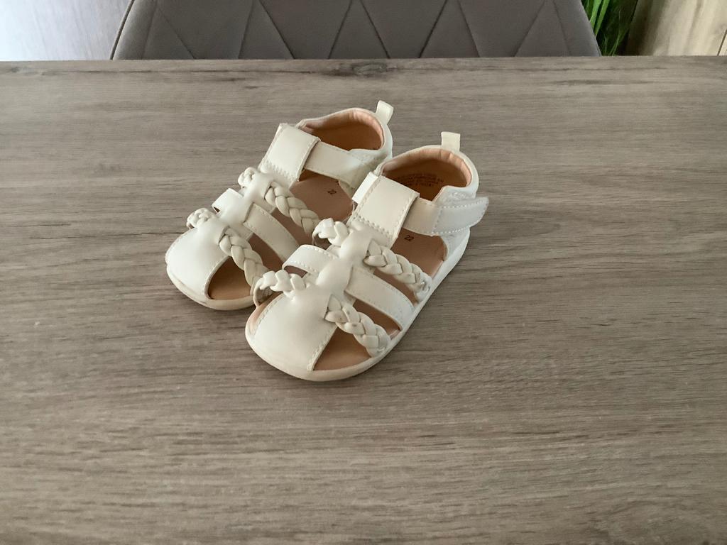 Meisje creame sandaaltjes (Maat 22), Kinderen en Baby's, Meisje, Ophalen of Verzenden, Zo goed als nieuw, Overige typen