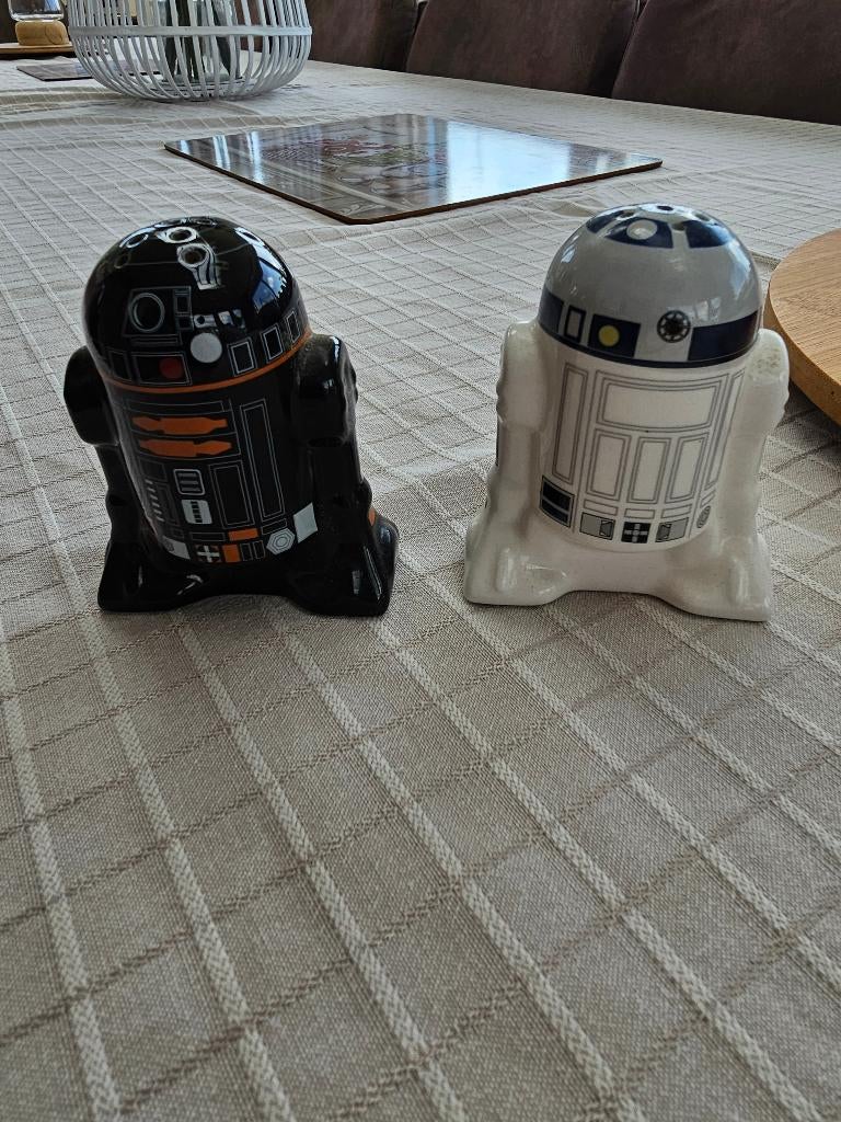 Salière et poivrière Star Wars, Collections, Enlèvement ou Envoi, Neuf, Ustensile