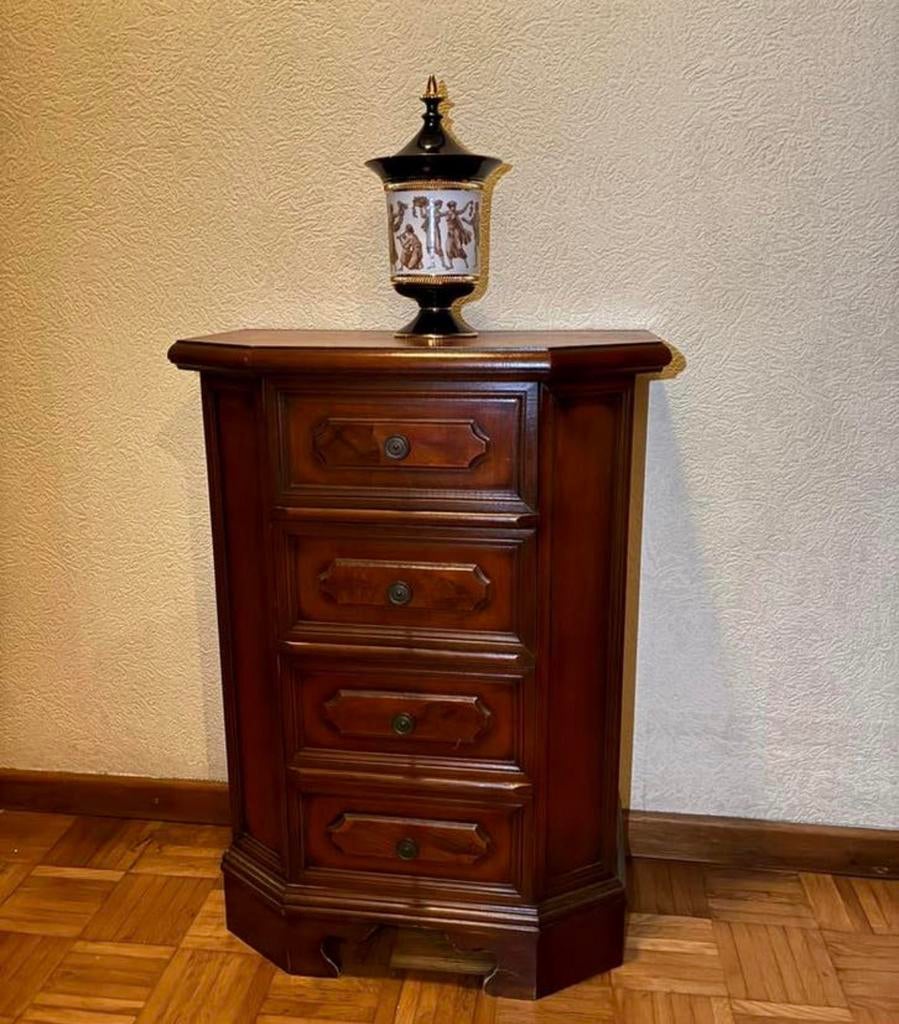 Klassiek houten ladekastje, Ophalen, Gebruikt