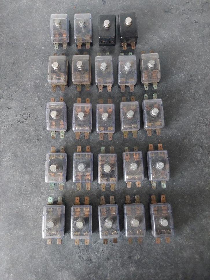 Vintage Zekeringhouders Oldtimer VW Kever T1 BWM Mercedes, Auto-onderdelen, Elektronica en Kabels, Alfa Romeo, Mercedes-Benz, Oldtimer onderdelen