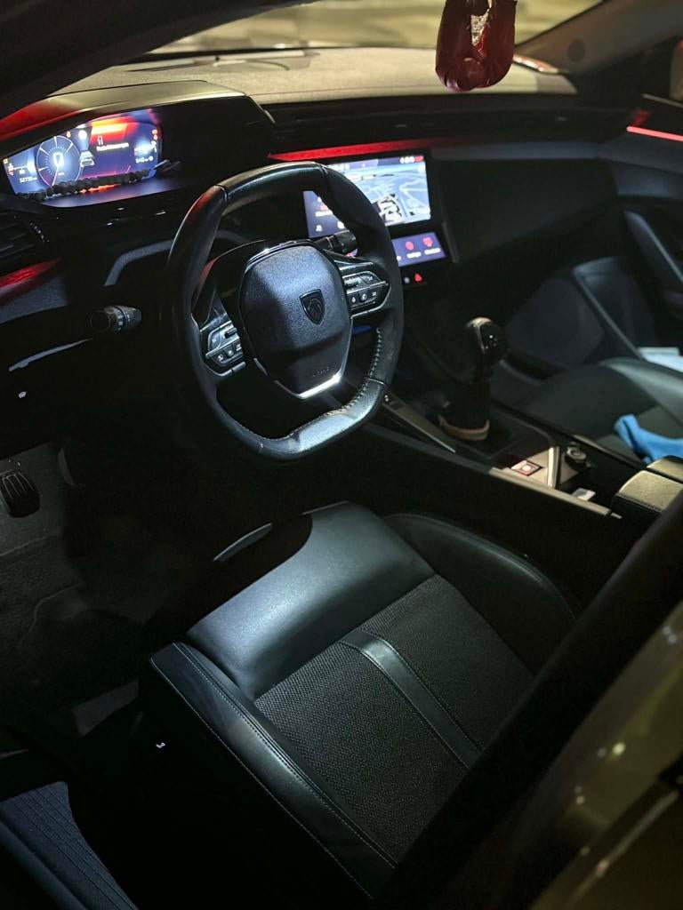 Peugeot 308, Auto's, Voorwielaandrijving, Leder en Stof, 5 deurs, 3 cilinders