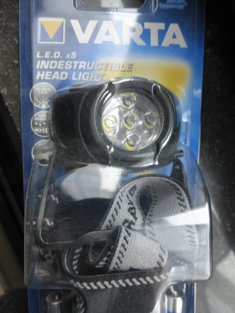 Lampe frontale VARTA NEUVE € 15,00, Sports & Fitness, Course, Jogging & Athlétisme, Neuf, Enlèvement ou Envoi