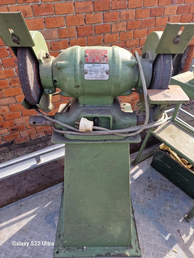 Grote slijpsteen op voet 3fasig, Enlèvement, Utilisé