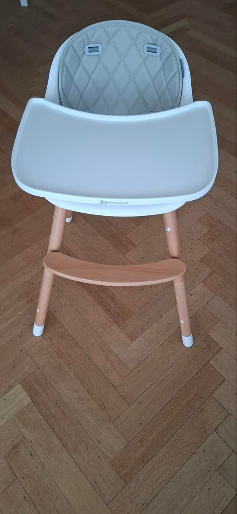 Chaise haute Kinderkraft SIENA 2-en-1 + bôite, Enfants & Bébés, Chaises pour enfants, Neuf, Chaise évolutive, Coulissant, Plateau amovible
