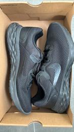 Chaussure nike 42 mise 2-3 fois, Enlèvement, Comme neuf