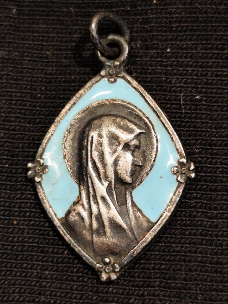 Médaille Ancienne de Lourdes - Émail Cloisonné & Apparition, Collections, Religion