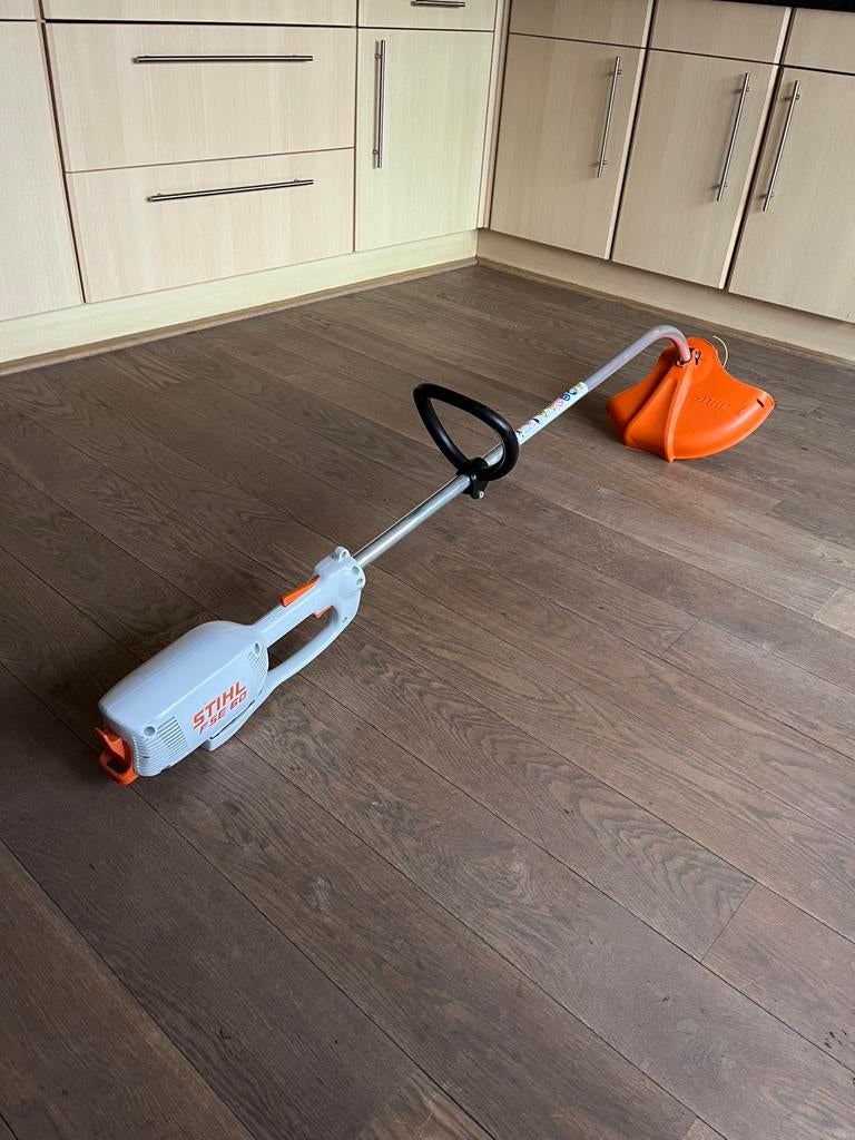 Stihl strimmer, Tuin en Terras, Ophalen, Gebruikt, 10 tot 30 cm, Elektrisch
