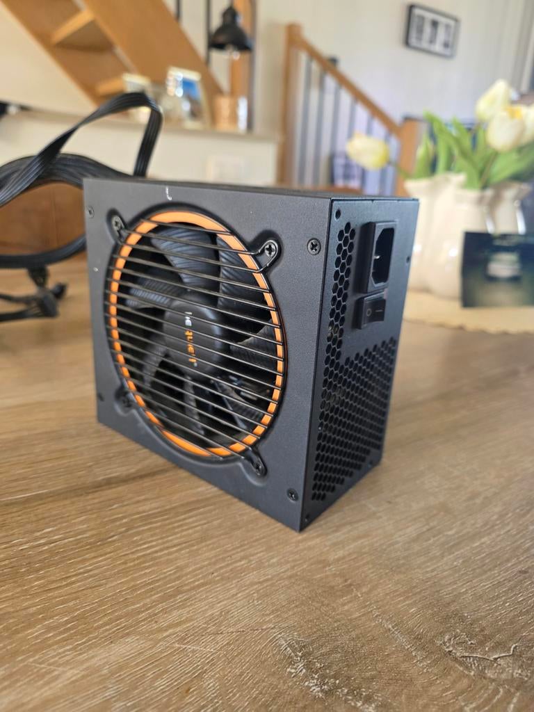 Bequiet voeding 400w, Computers en Software, Interne voedingen, Ophalen
