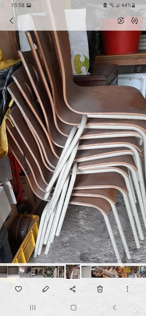 Chaises, Enlèvement