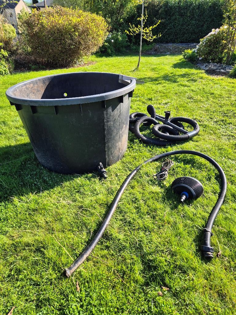 Bac pour pierre de lave + pompe, Jardin & Terrasse, Accessoires pour étangs, Enlèvement, Utilisé, Filtre de bassin