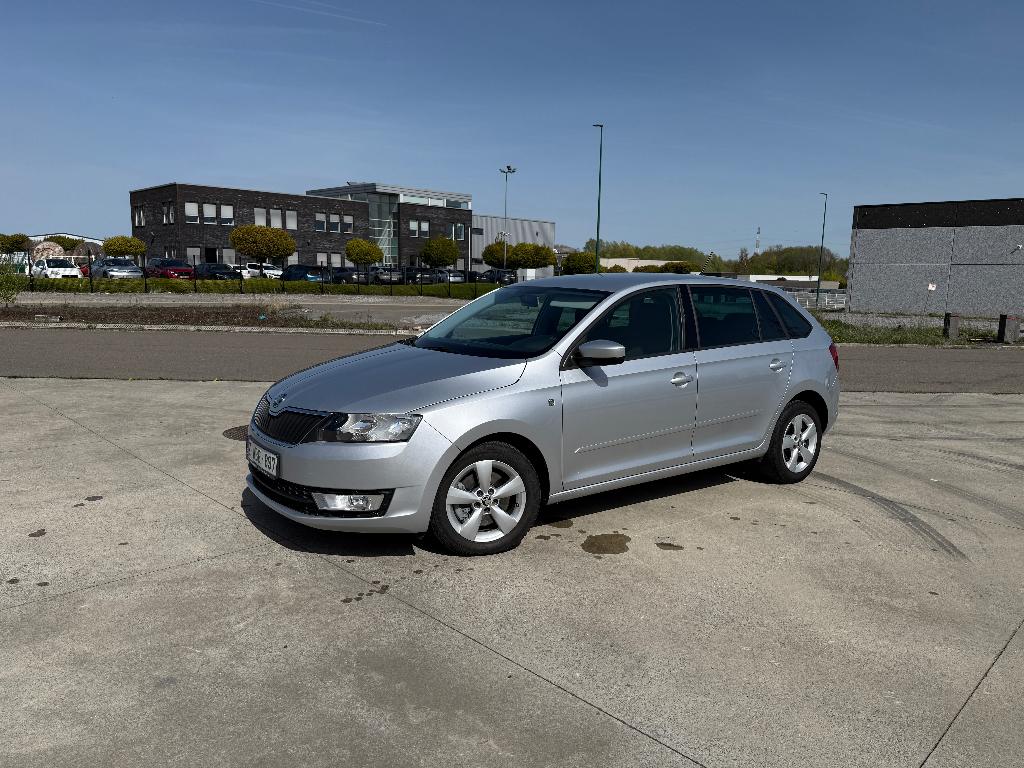 Skoda Rapid Spaceback Rapid 1.6 CR TDI Ambition, Autos, Skoda, Entreprise, Noir, 5 portes, Tissu